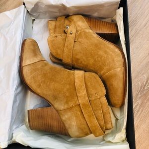 NEW Rag & Bone Harrow Bootie in Hazel Suede